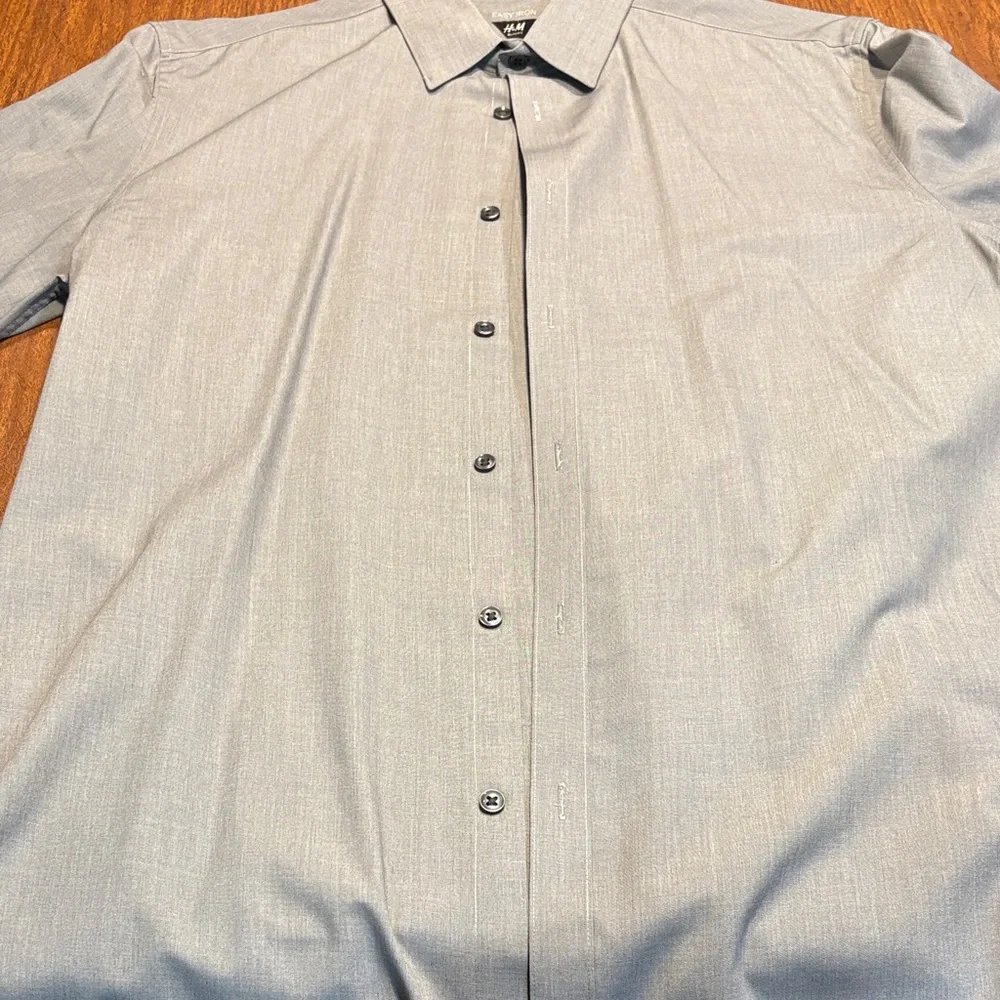 H&M Light Gray Dress Shirt - Picture 1 of 4